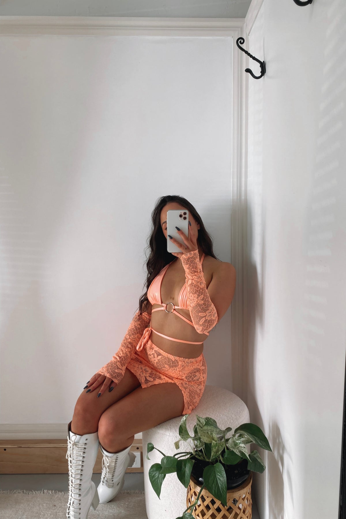 PEACHY LACE SET