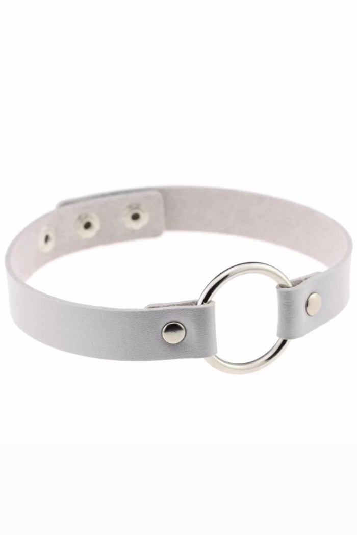 WHITE CIRCLE CHOKER