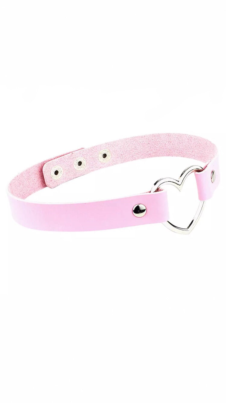BABY PINK HEART CHOKER