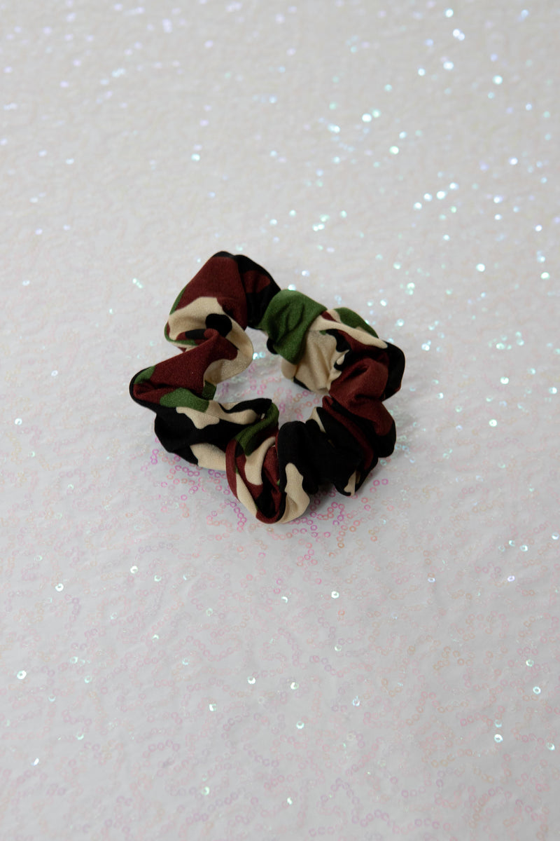 CAMO SCRUNCHIE