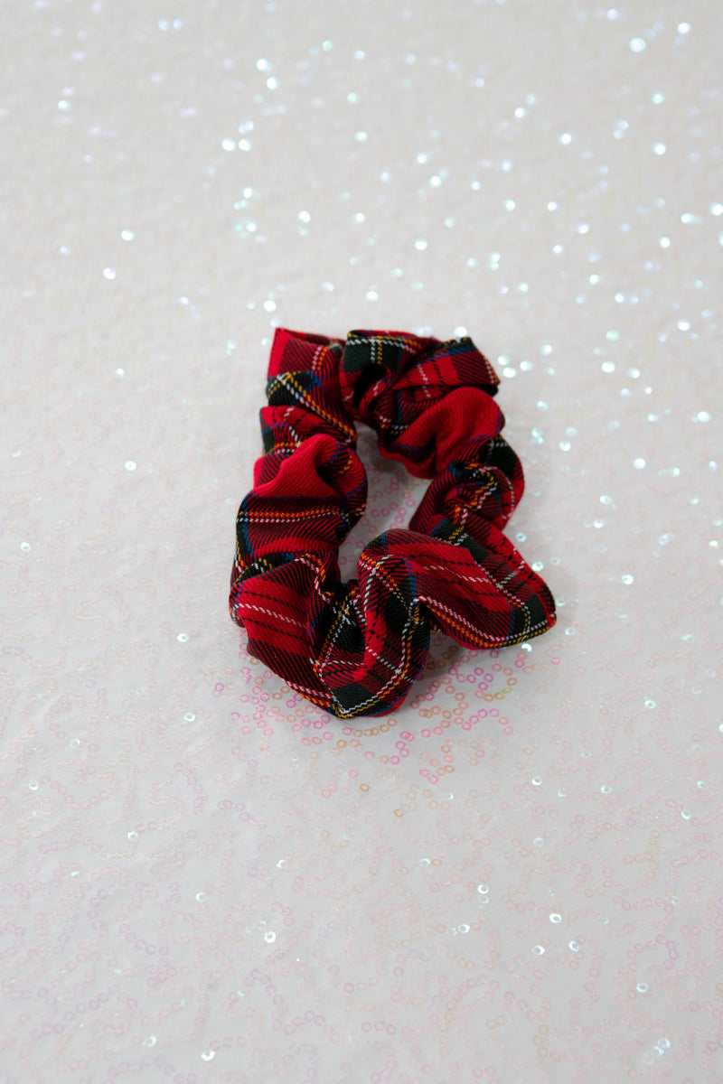 SCHOOL GIRL SCRUNCHIE