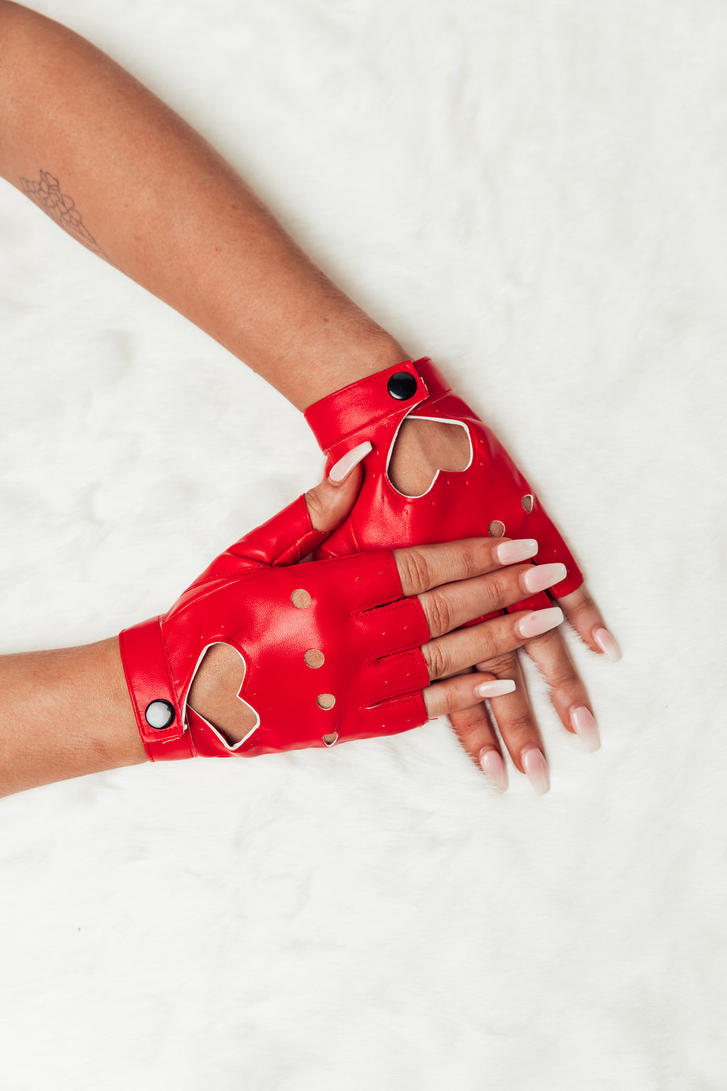 FAUX LEATHER GLOVES - RED