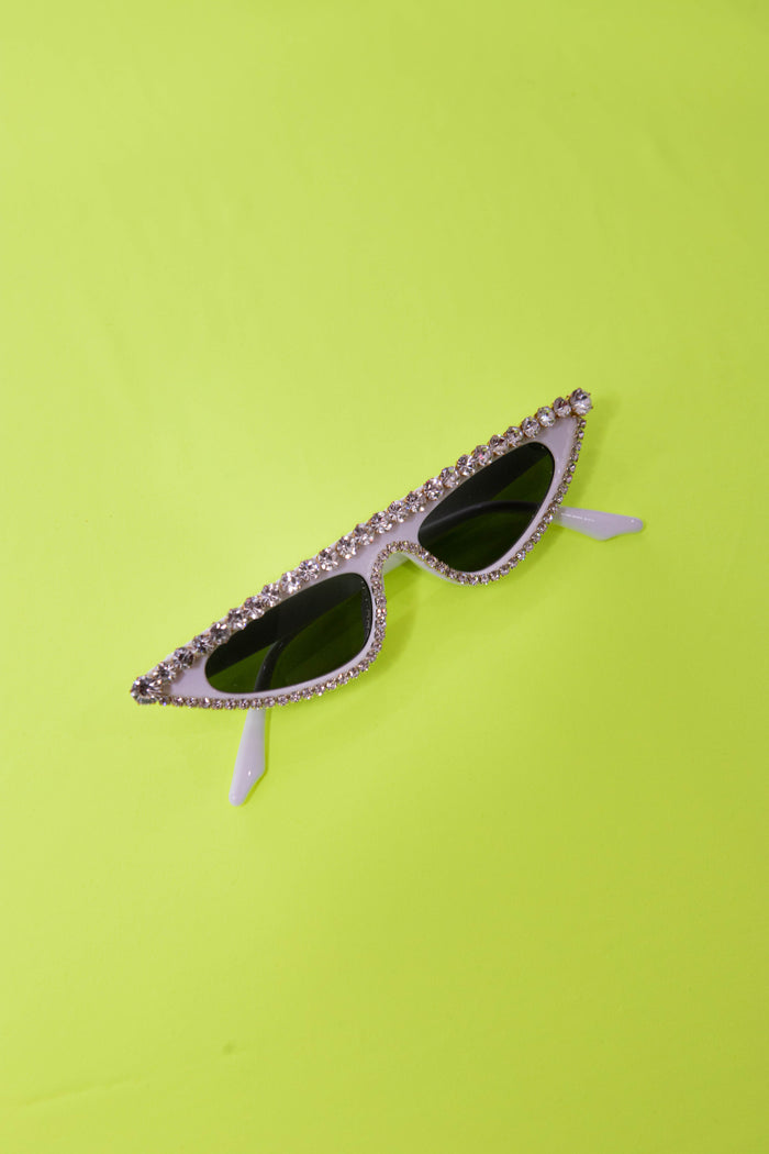 BLACK AND WHITE TECHNO SHADES